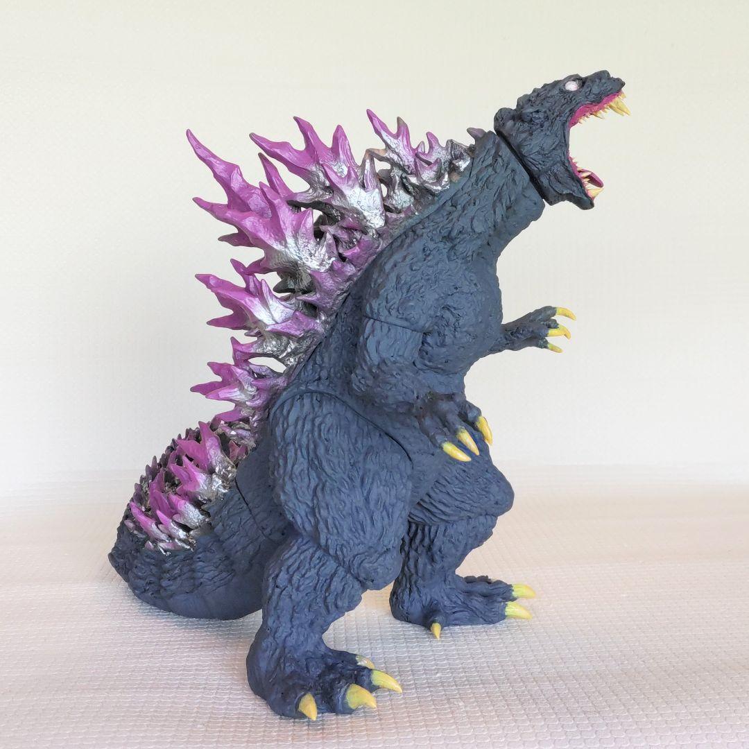 ミレニアムゴジラフィギュア