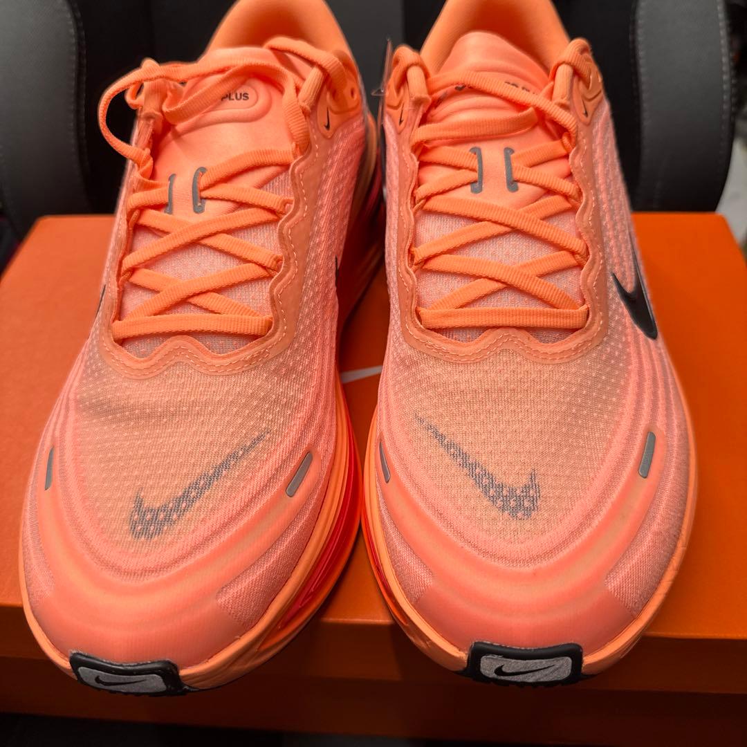 NIKE VOMERO PLUS ナイキ ボメロプラス　29.5cm
