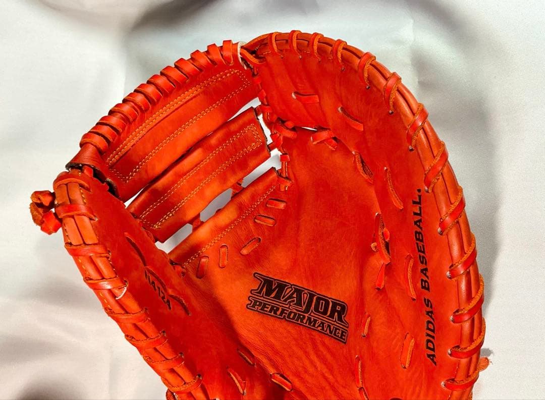 野球　/　adidas　アディダス　ファーストミット　硬式　右利き　⭐️【新品】⭐️