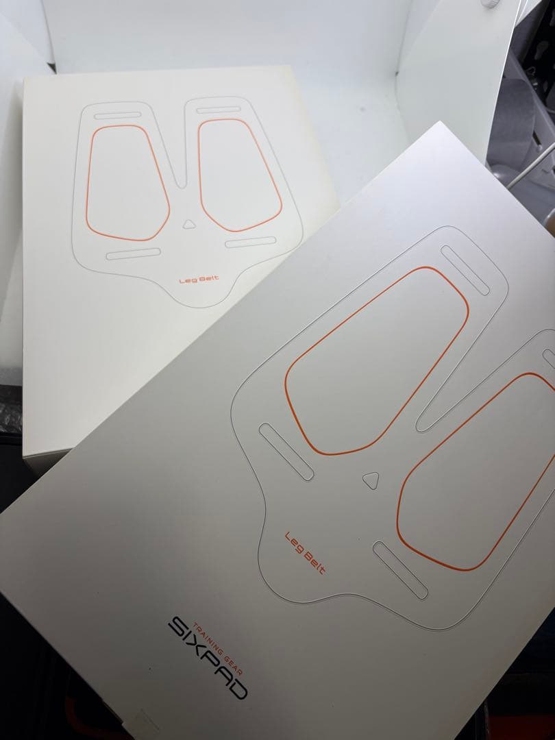 【月末限定セール】【美品】SIXPAD レッグベルト