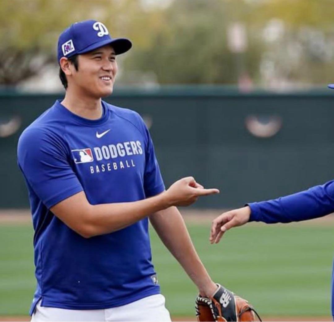 ドジャース 選手着用モデル プレゲームTシャツ サイズM ブラック MLB正規品