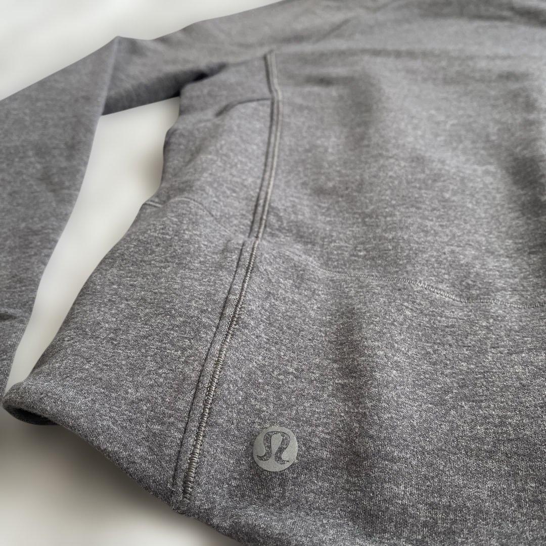 ルルレモン　lululemon グレー ハイネックジャケット サイドポケット付き