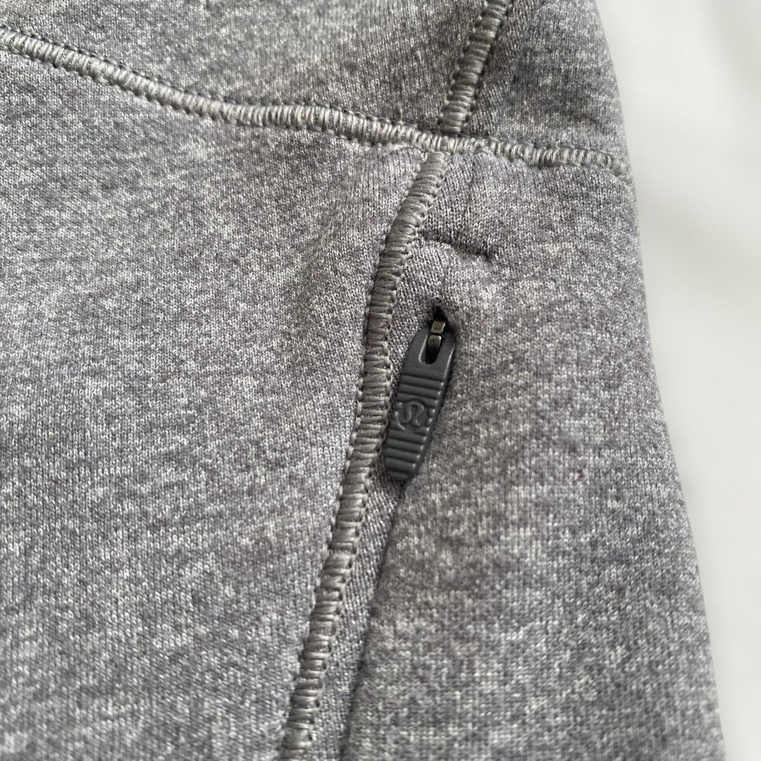 ルルレモン　lululemon グレー ハイネックジャケット サイドポケット付き