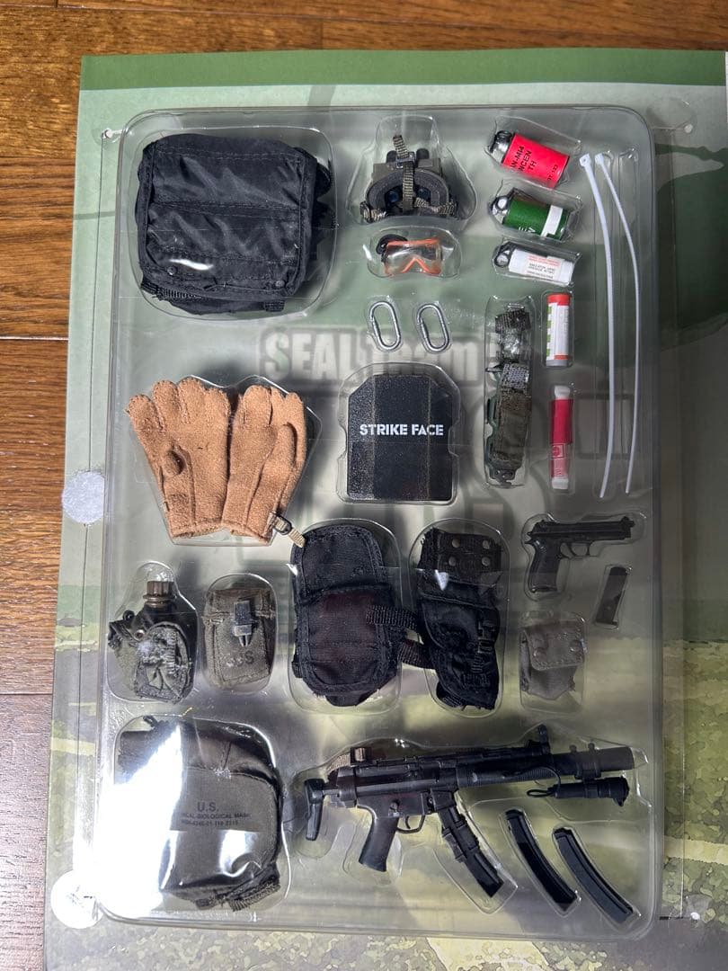 ホットトイズSEAL VBSS COMMANDERとTEAM LEADER　２体