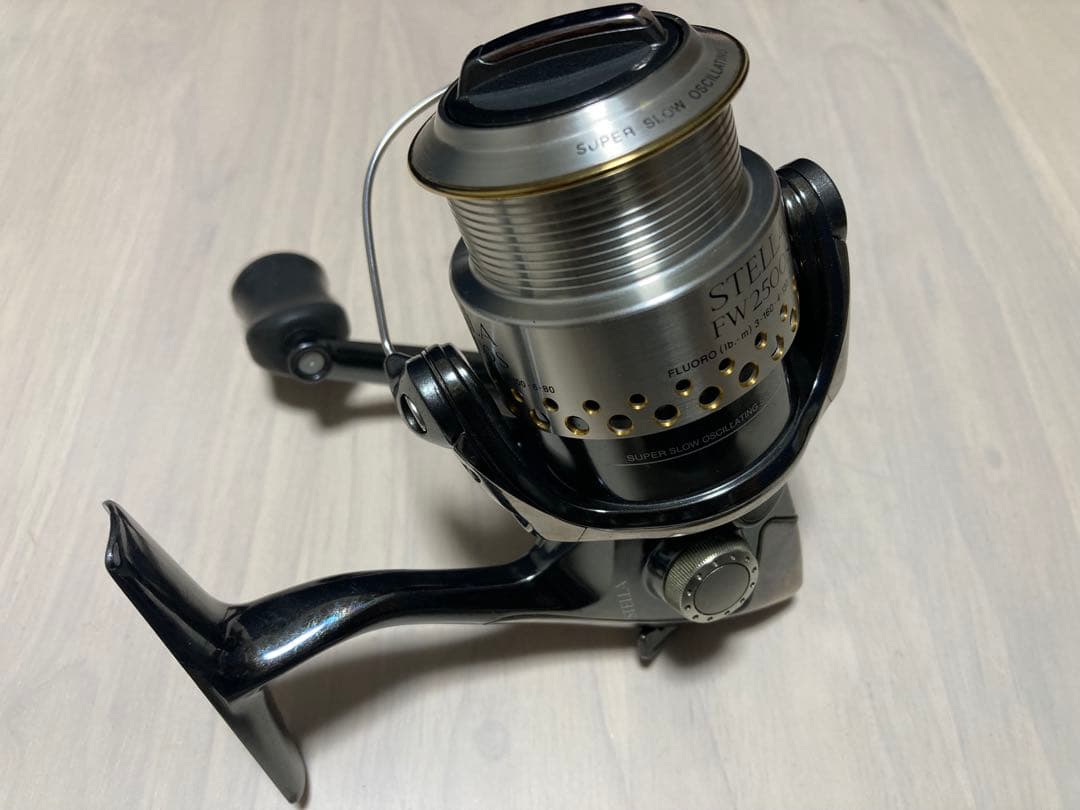 シマノ　01'ステラ FW2500S　実釣メイン機 （管理NO：502）