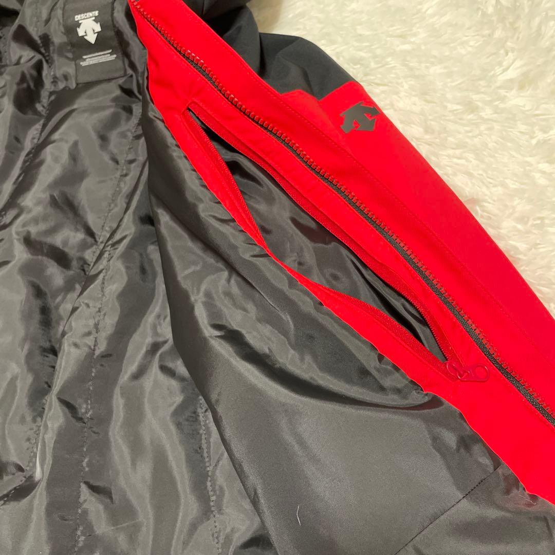 デサント　DESCENTE ロゴ　スノージャケット　スキー　ウィンタースポーツ