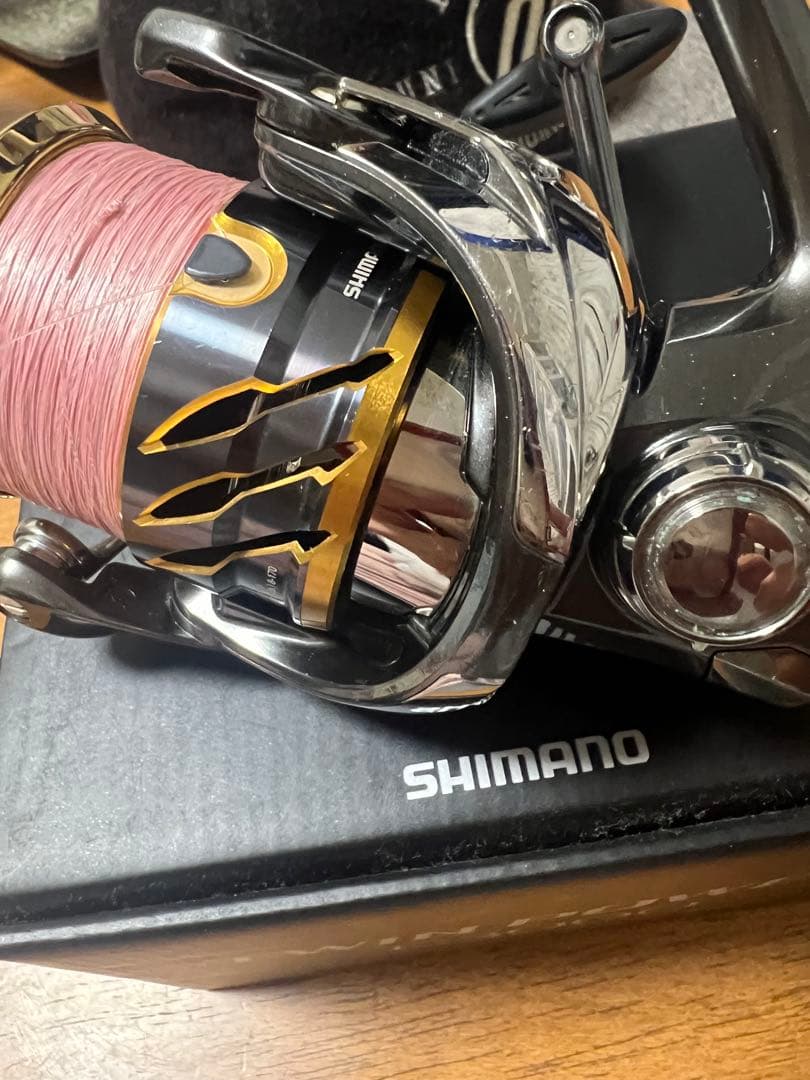 SHIMANO TWIN POWER C3000-D スピニングリール
