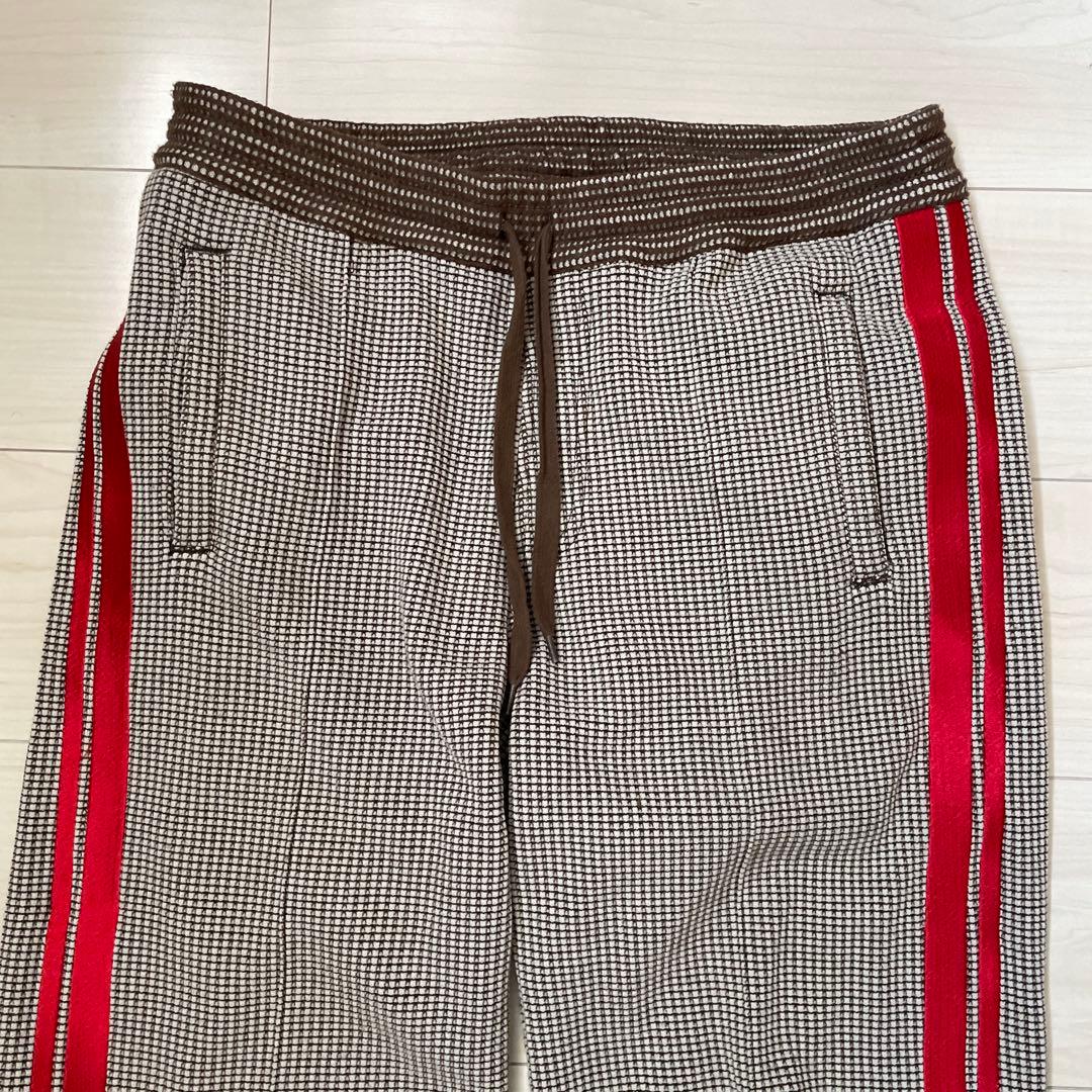 オニツカタイガー TRACK TOP / TRACK PANTS Mですが大きめ