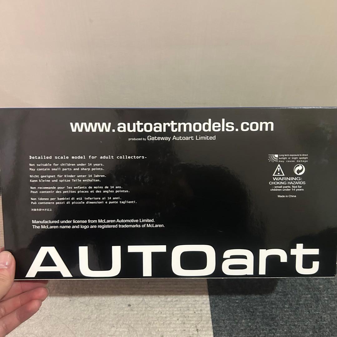 【新品】AUTOart ミニカー マクラーレン　1/18 570S