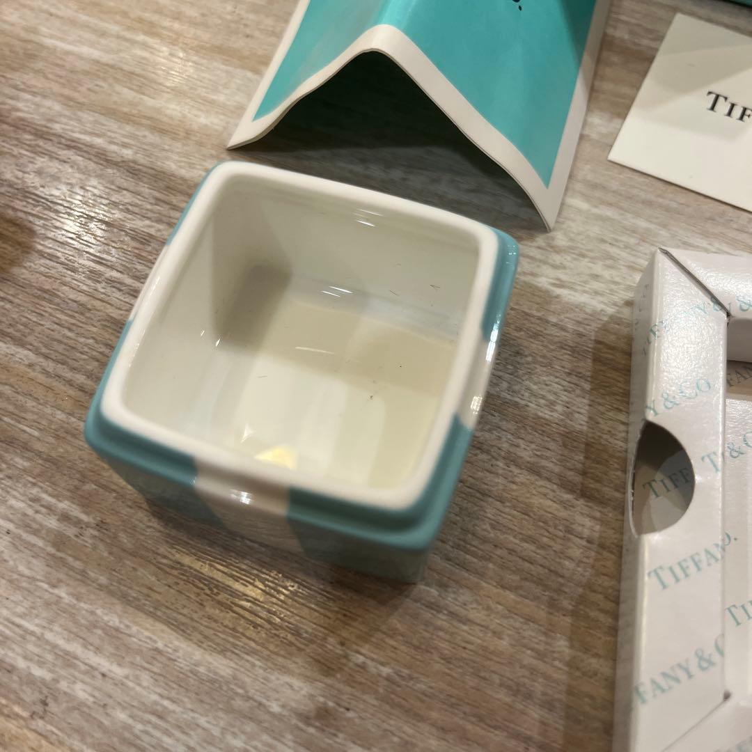 Tiffany & Co. リボン付き小物入れ陶器ミニブルーボウボックス