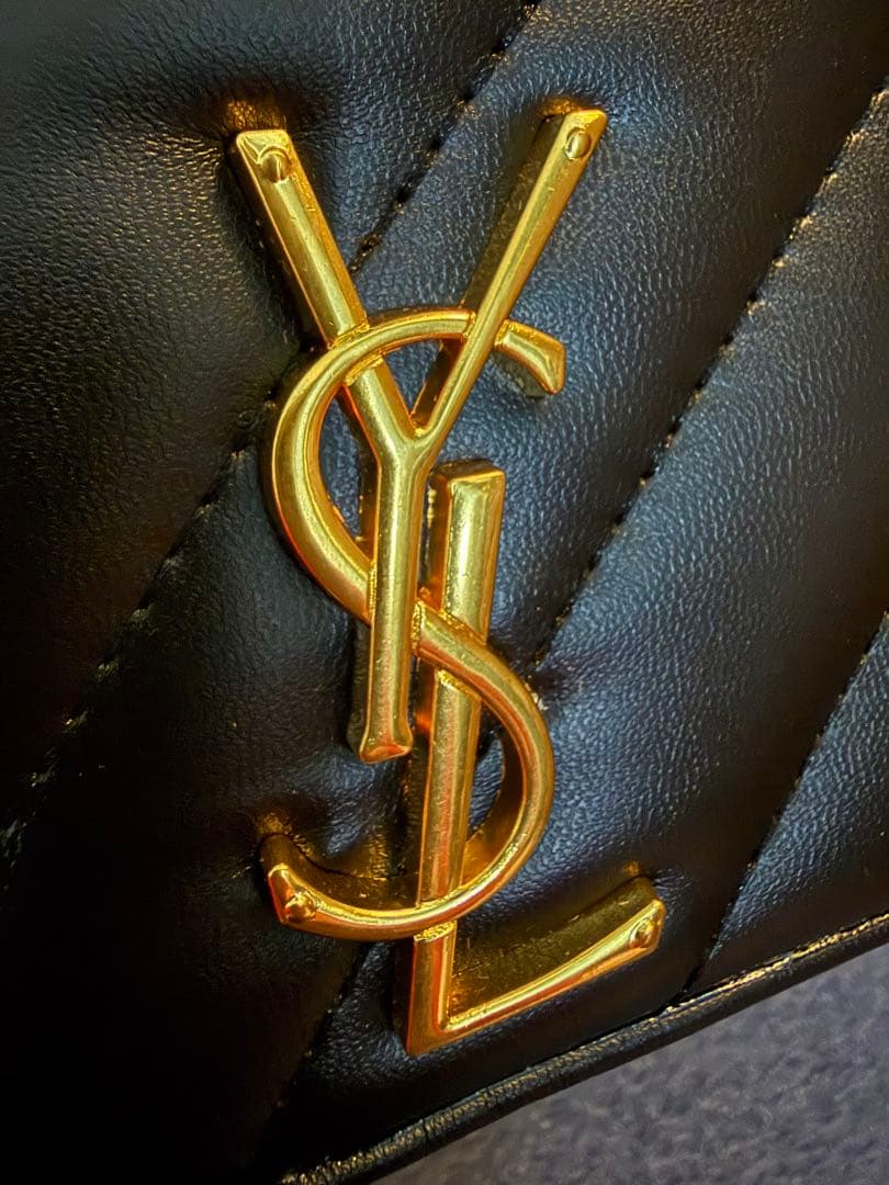 YSL ブラックレザーキルティングバッグ