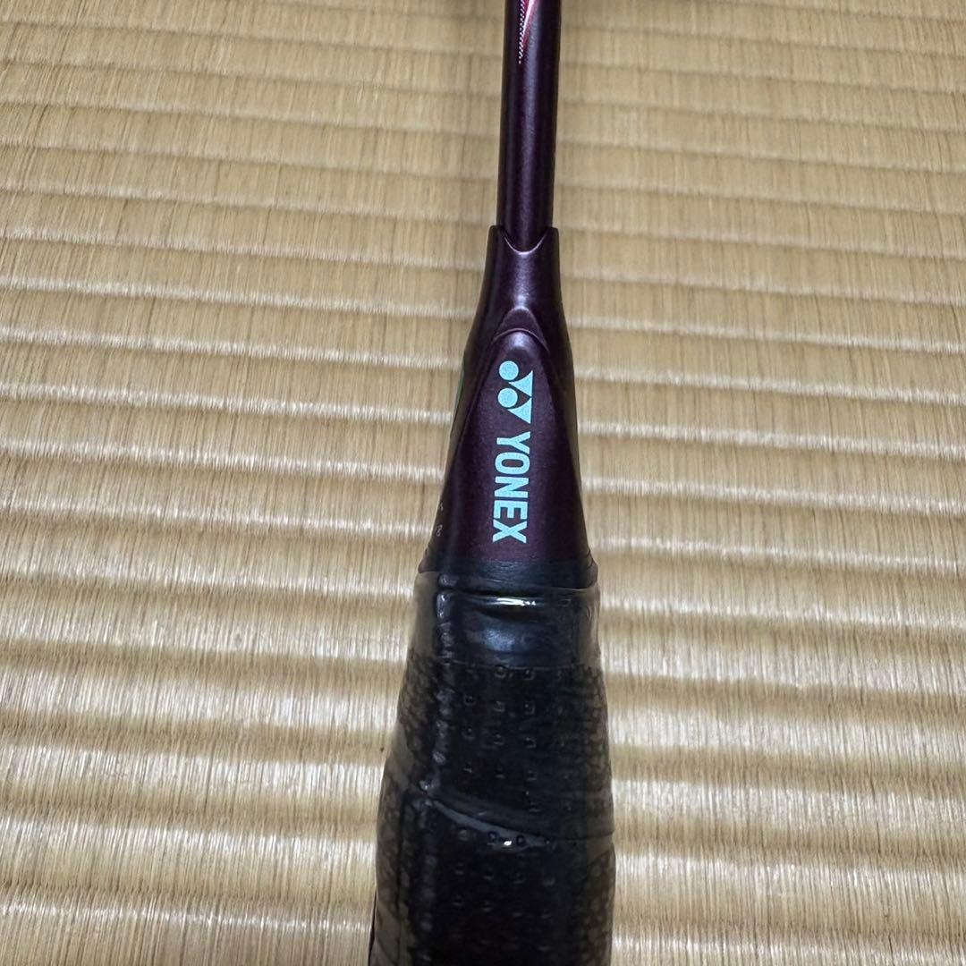 【新品未使用】YONEX アストロクス100zz 4U5クレナイ