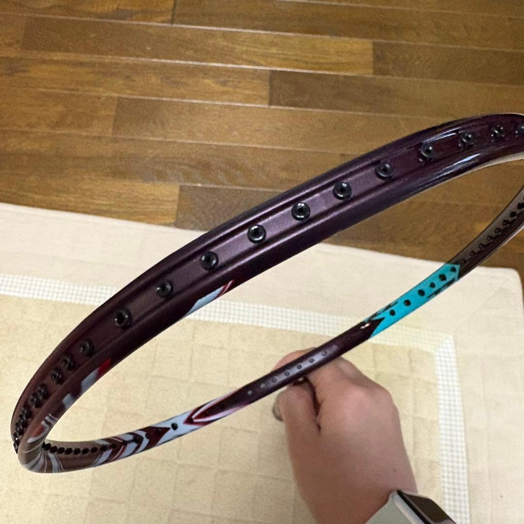 【新品未使用】YONEX アストロクス100zz 4U5クレナイ