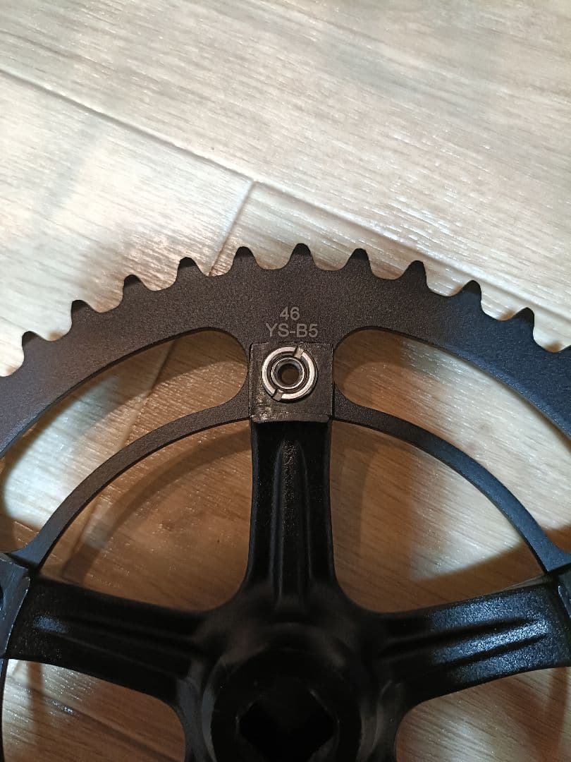 Sugino クランク 46T　シングル　厚歯 スクエアテーパー
