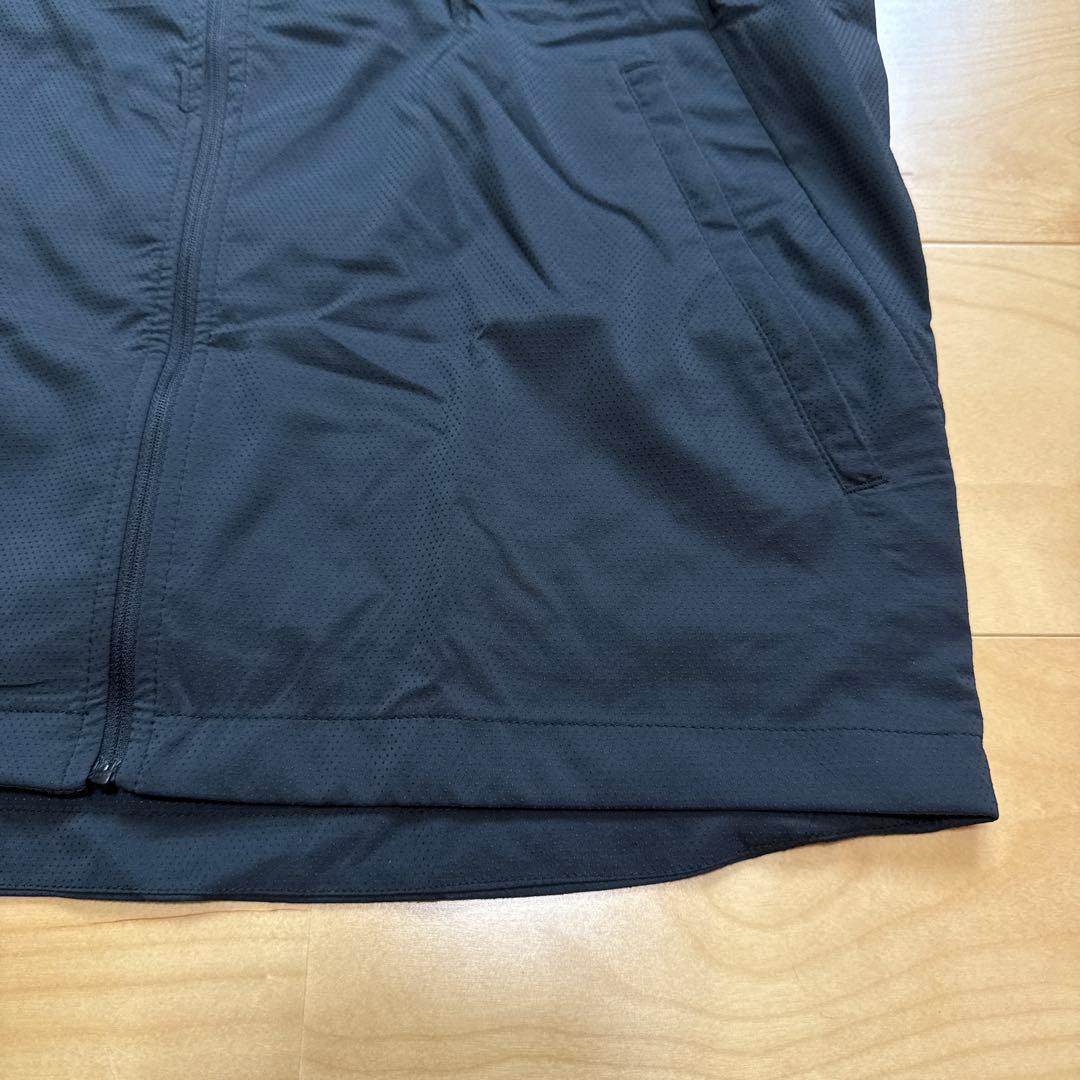 NIKE ランニングジャケット　ウィンドブレーカー　撥水　黒　ブラック　XL新品