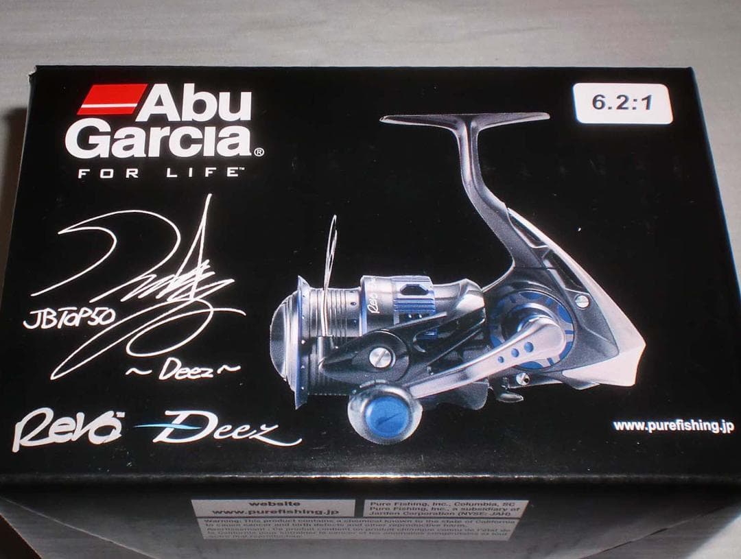 希少！　アブガルシア　レボ ディーズ【Revo Deez】スピニングリール　新品