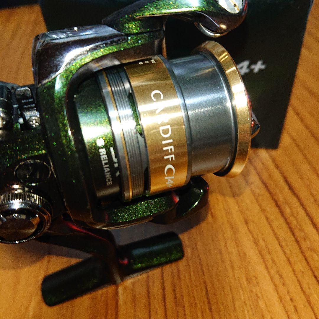 リール 12 CARDIFF CI4+ C2000SS