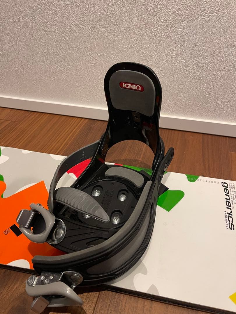 generics スノーボード ビンディングセット キッズ　子供用　98㎝