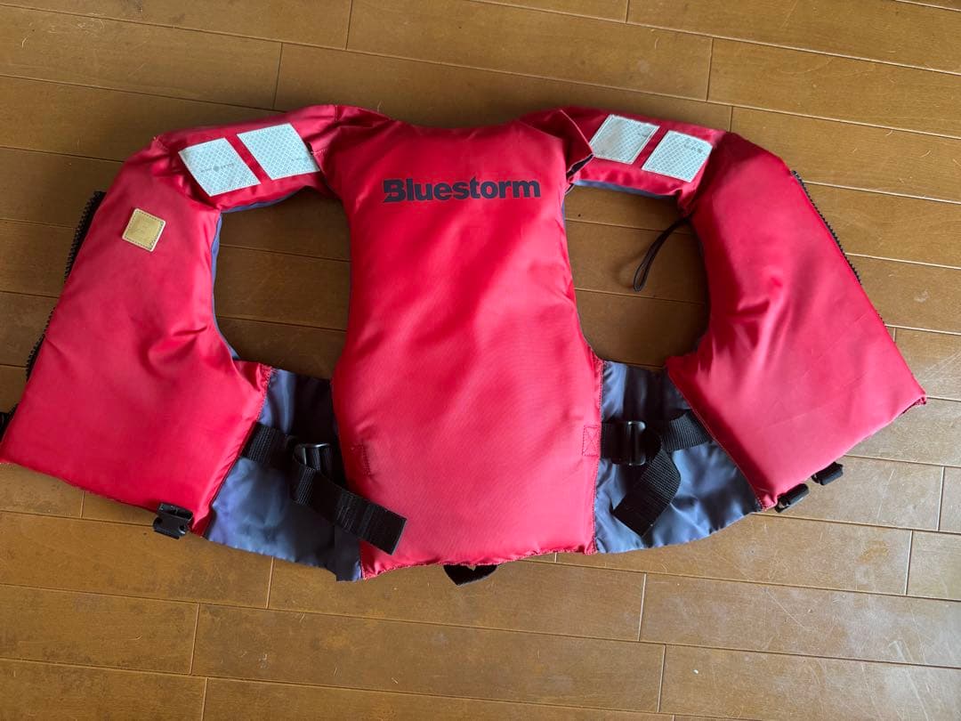 Bluestorm ライフジャケット3点　バラ売り⭕️