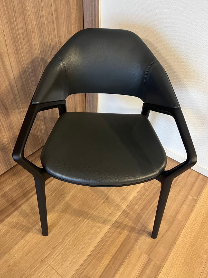 【極美品】Cassinaカッシーナ 133 ICO アームチェア（52.8万円）