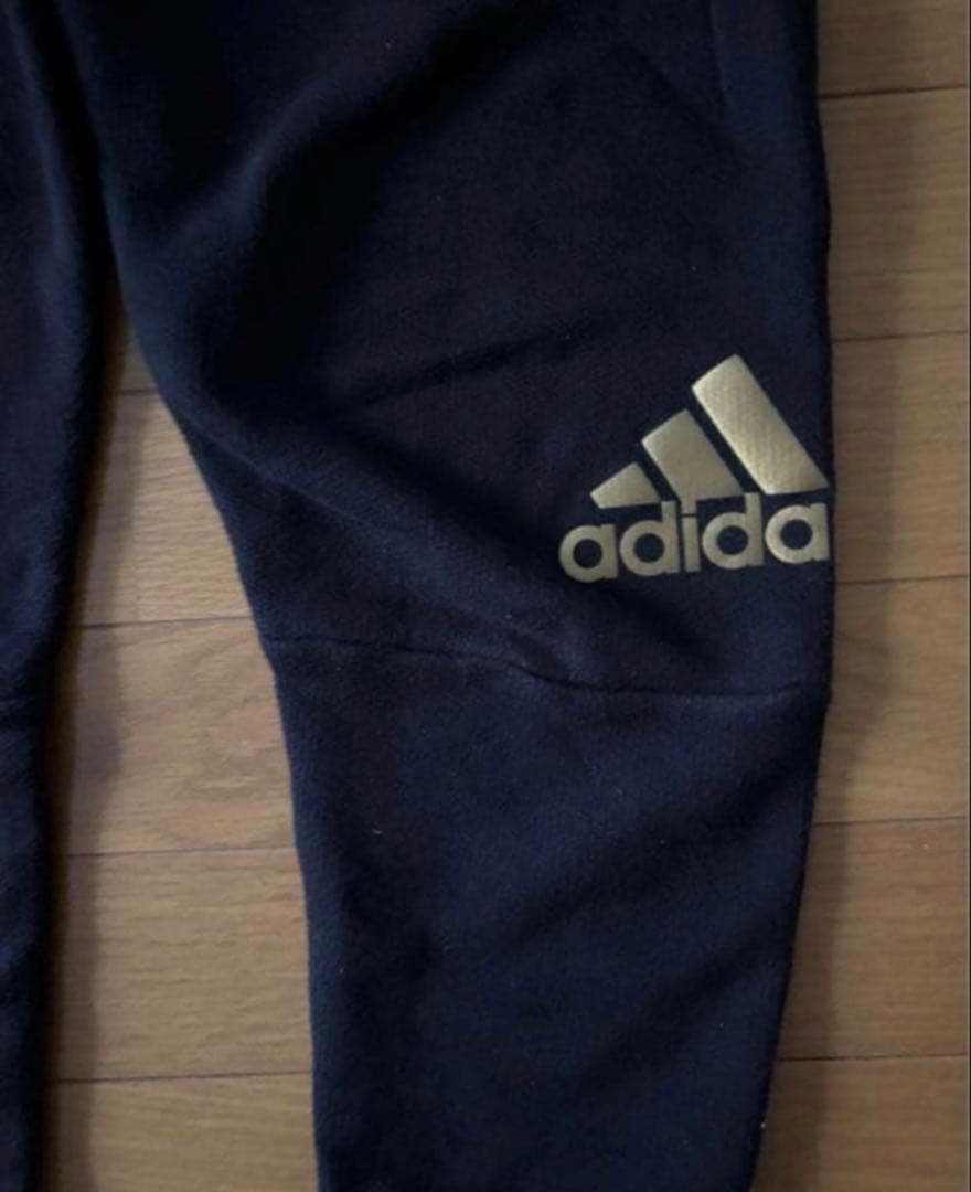 adidas アディダス　 メンズ　セットアップ　 フルジップパーカー　パンツ黒