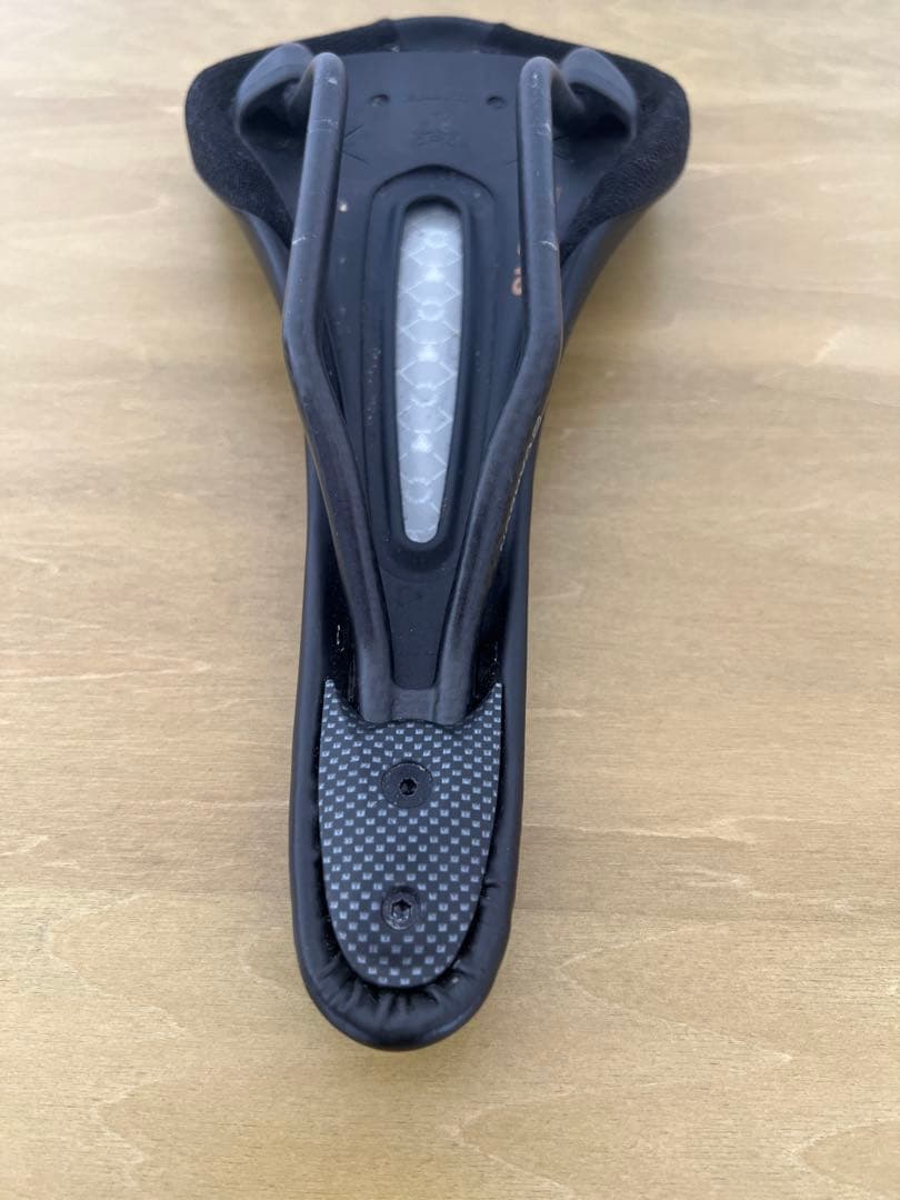 パーツ WTB SL8 Carbon Saddle 127 x 263