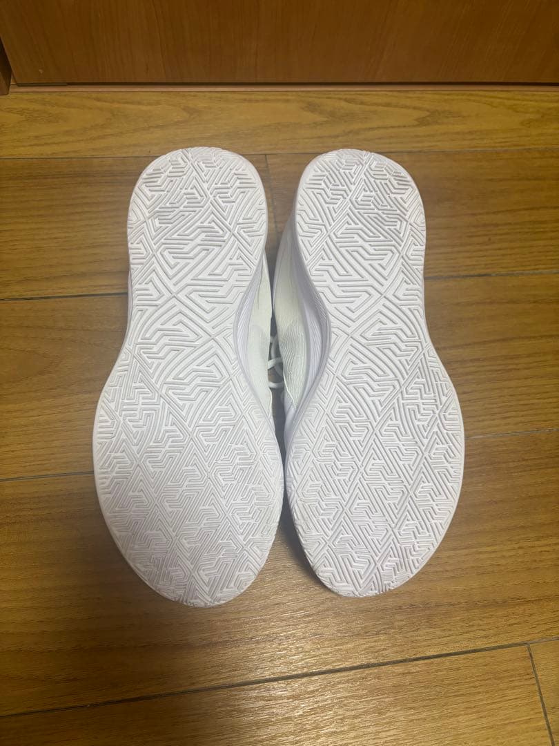 Nike freak6 ホワイト