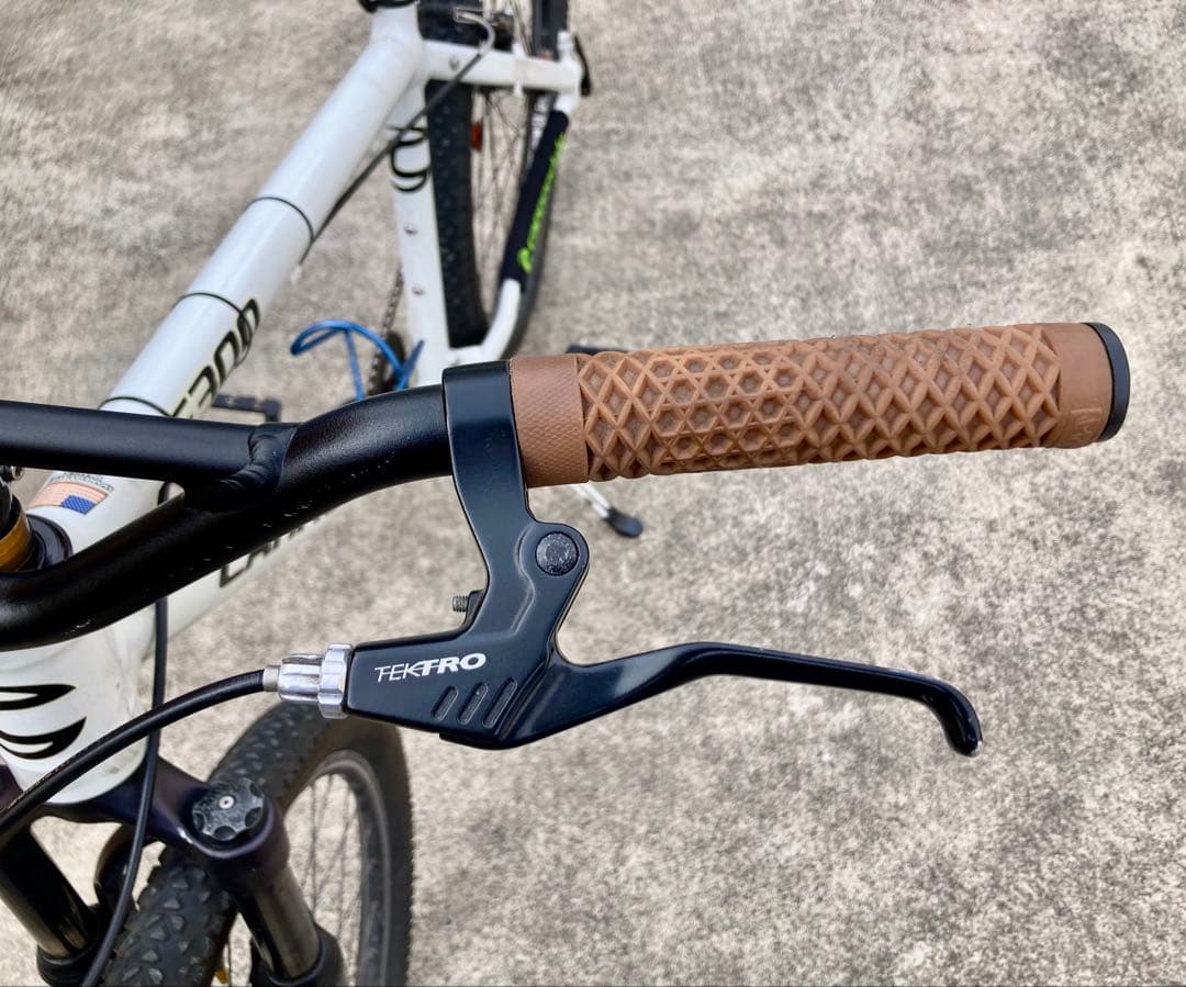 USA製キャノンデール　F300 bluelug ブルーラグcannondale