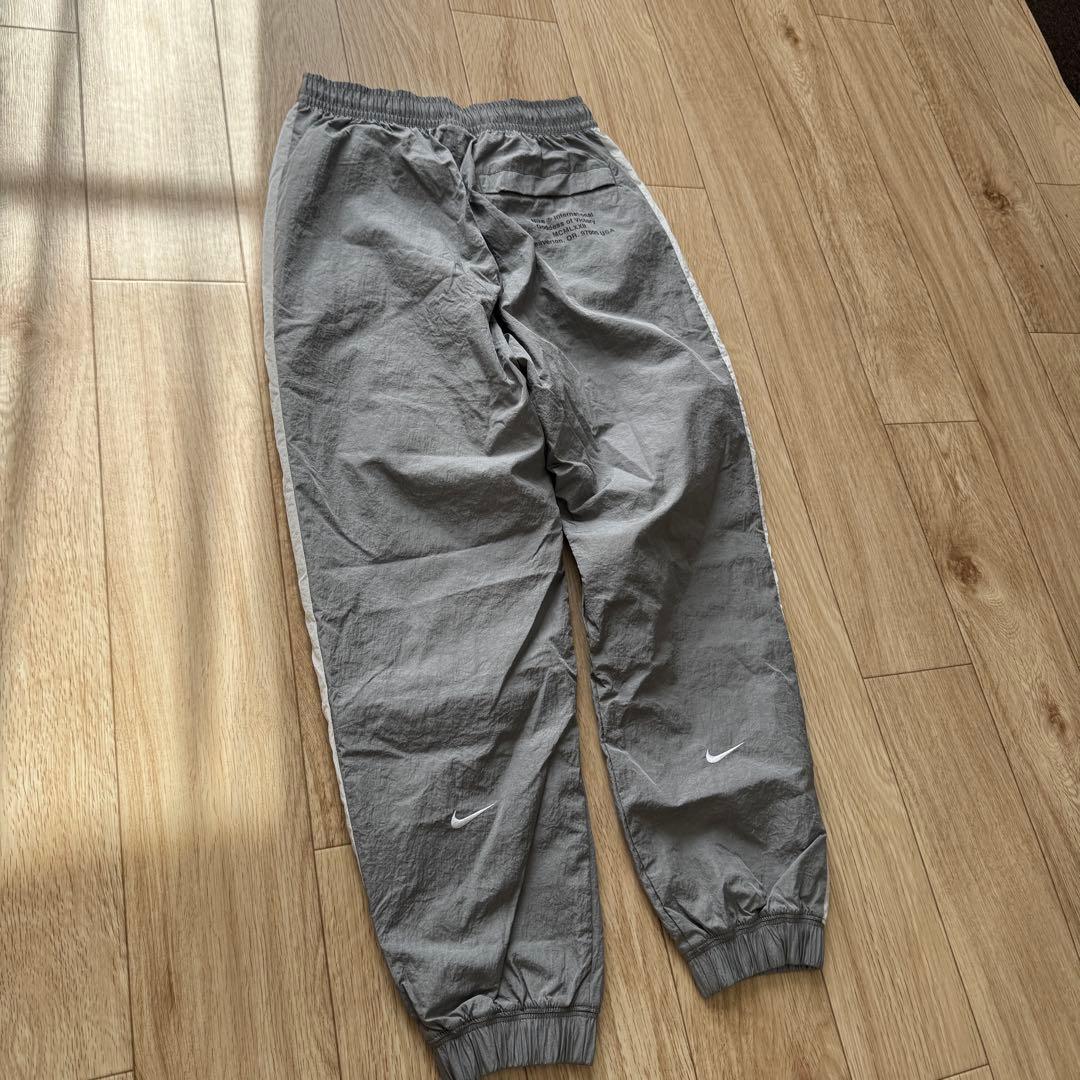 NIKE SWOOSH ナイロン セットアップ 【未使用コンディション】