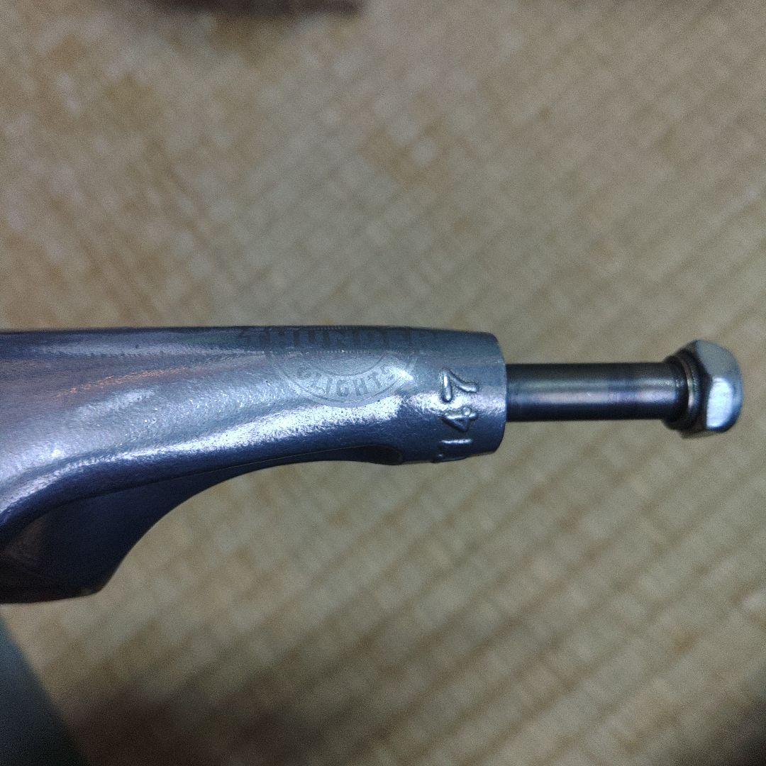 THUNDER サンダー トラック　チタニウムT147
