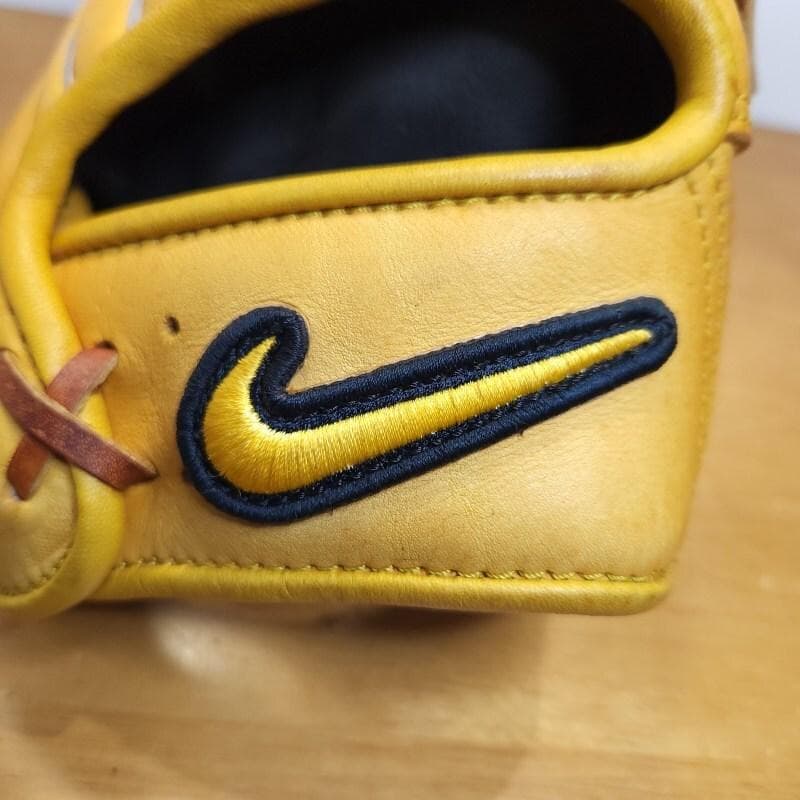 NIKE 松坂大輔モデル 限定品 ファイヤーK刻印入り 美品 軟式グローブ