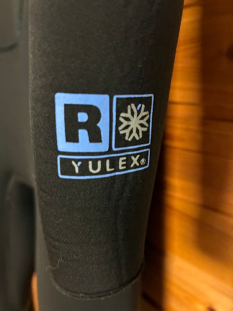 patagonia R1 フルスーツ フロントジップ　LS 送料込み