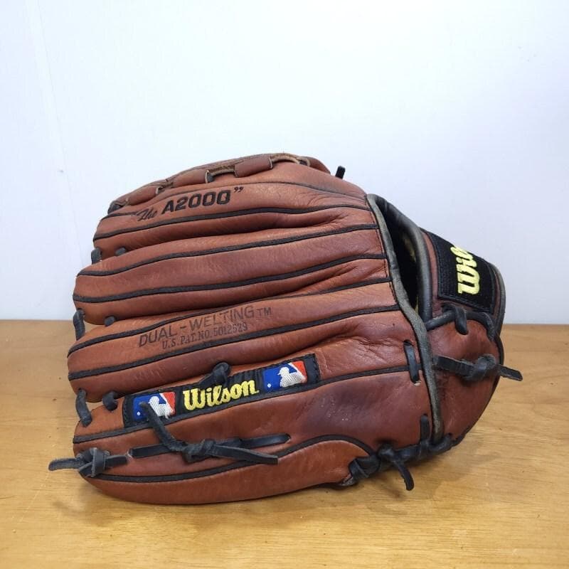 ウイルソン Wilson A2000 デュアル 限定モデル 投手用 軟式グローブ