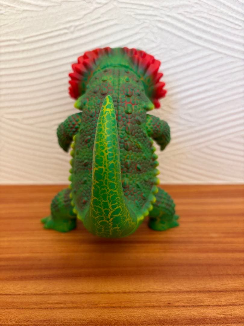 フトアゴン グリーンカメレオン FUTOAGON ペインターネット ソフビ