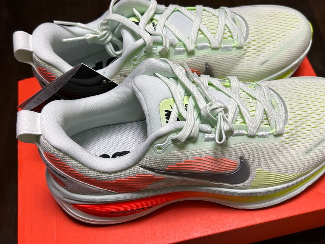 超特価‼️NIKE VOMERO18(新品未使用) 26.5cm