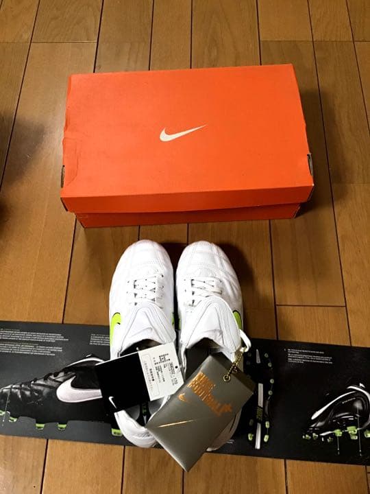日本未発売　NIKE TIEMPO LEGEND Ⅲ SG