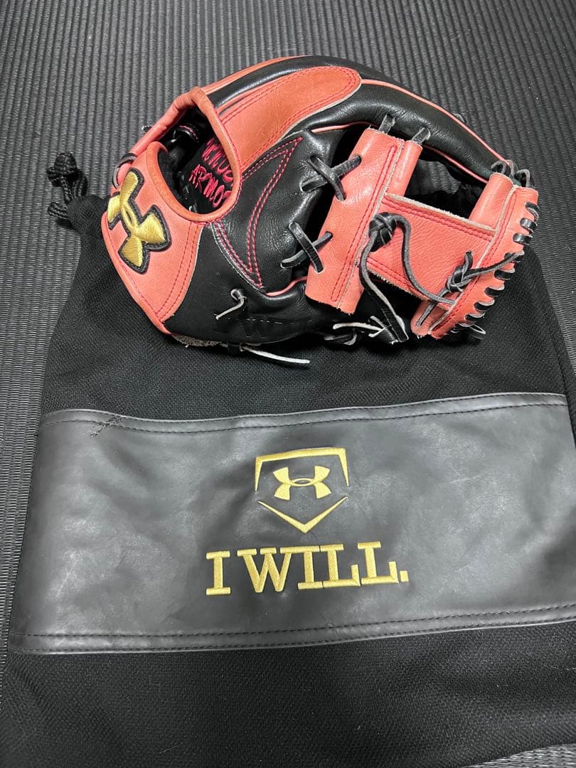【激レア】UNDER ARMOUR 硬式野球グローブ オーダー品