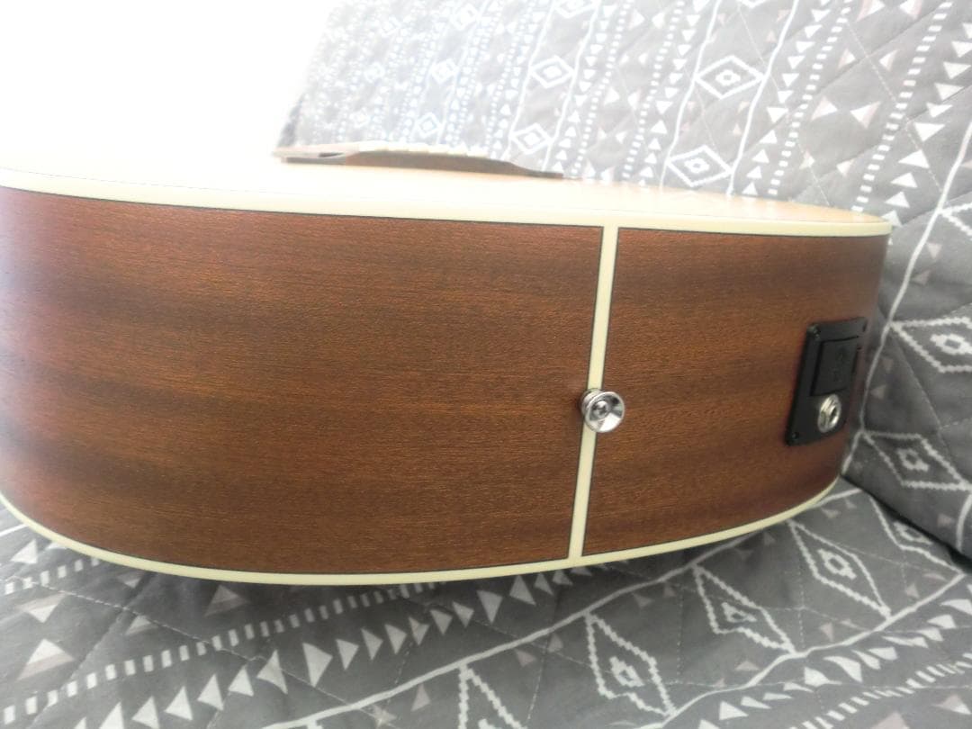 GUILD D-240E 美品 　値引中