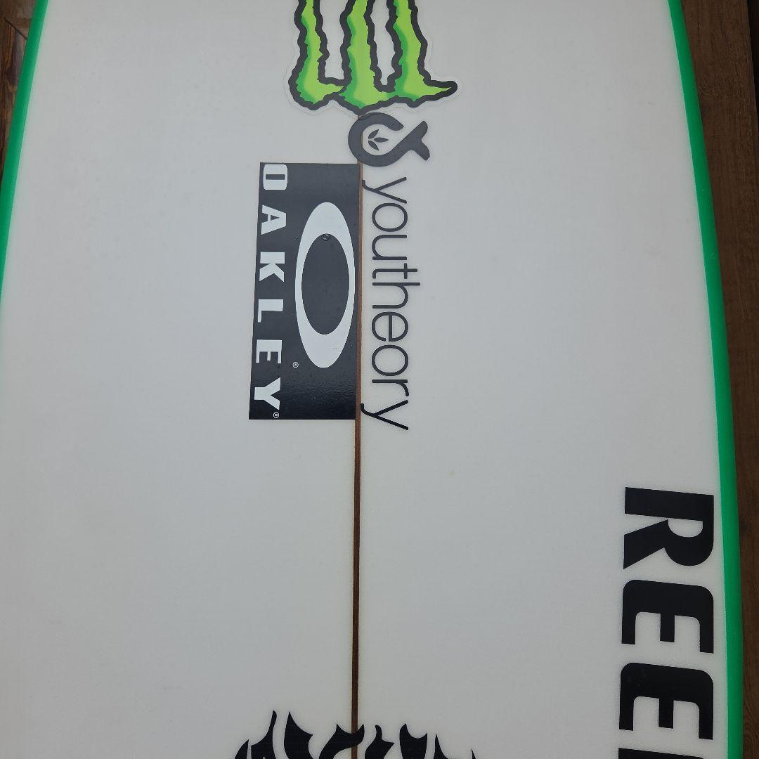 グリフィン本人使用28Llost surfboards mayhem