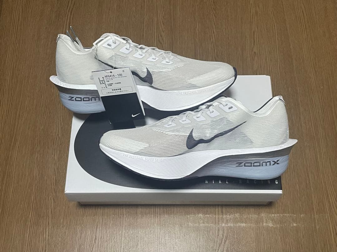 新品未使用Nike ヴェイパーフライ4￼ 25