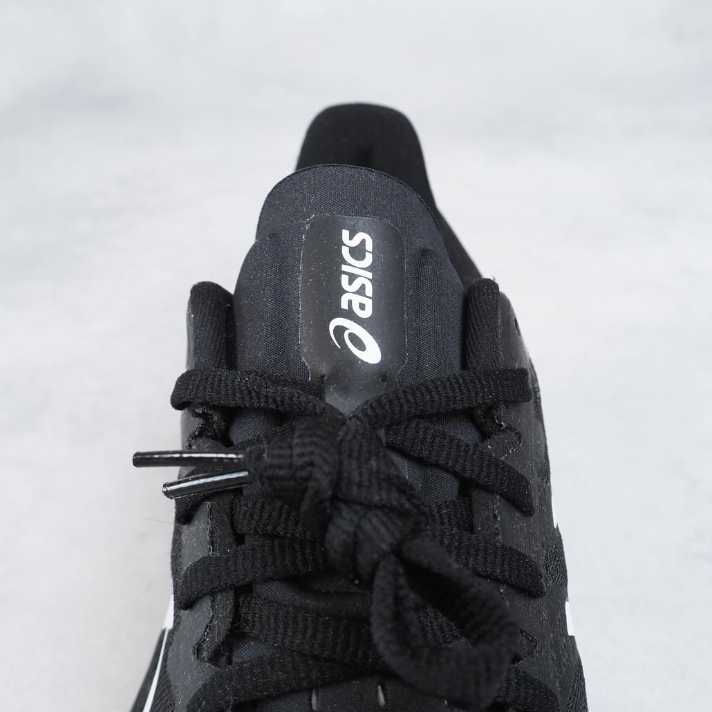 美品 ASICS GT-2000 12 ワイド 1011B691 グレー26.5