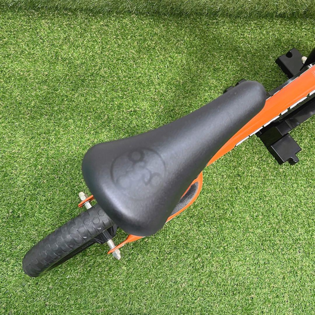 極美品 ストライダースポーツ 日本正規品 12インチバランスバイク オレンジ