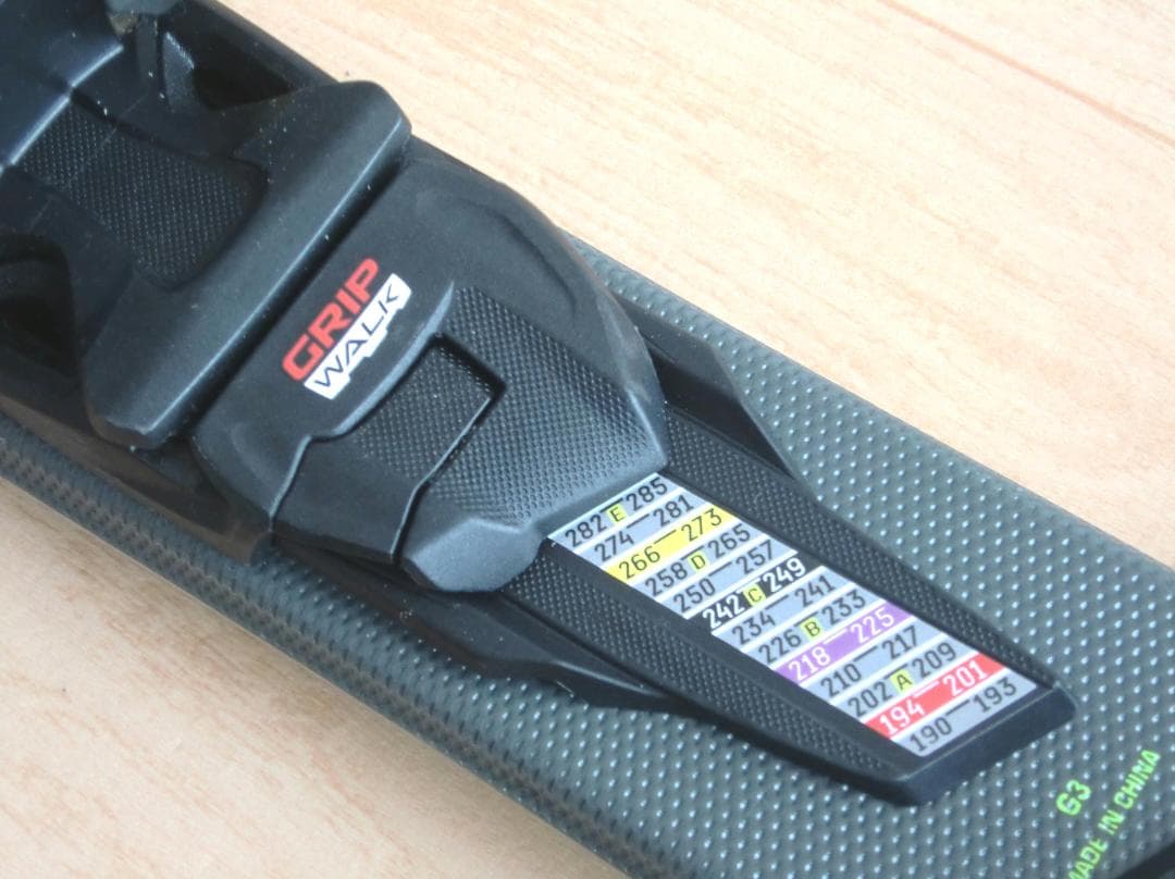 ■■送料無料■VOLKL■子供用スキーセット■板100靴20.5■WAX済■■