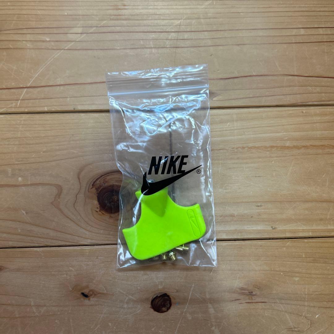 NIKE ドラゴンフライ2 GLAM 24.5cm