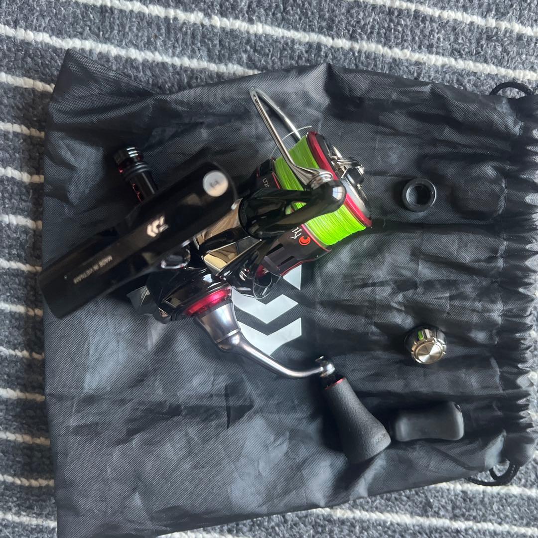 23月下美人Daiwa LT2000S スピニングリールフルベアリング可美品