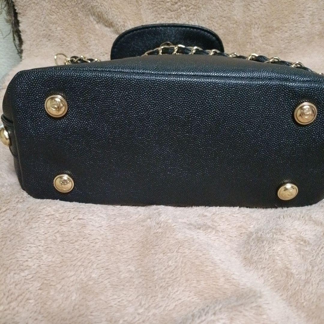 CHANEL ノベルティ ブラックレザー ハンドバッグ