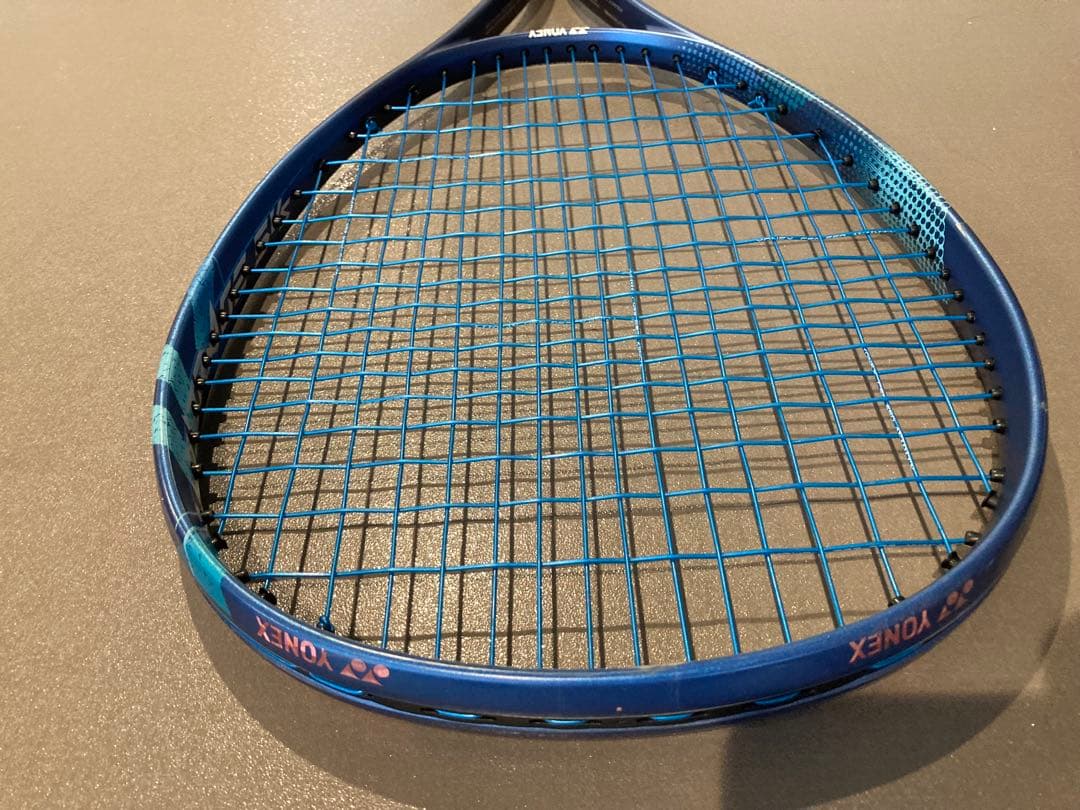 店頭試打ラケット　YONEX ボルトレイジ5VS 希少な　UXL0 ケース付き