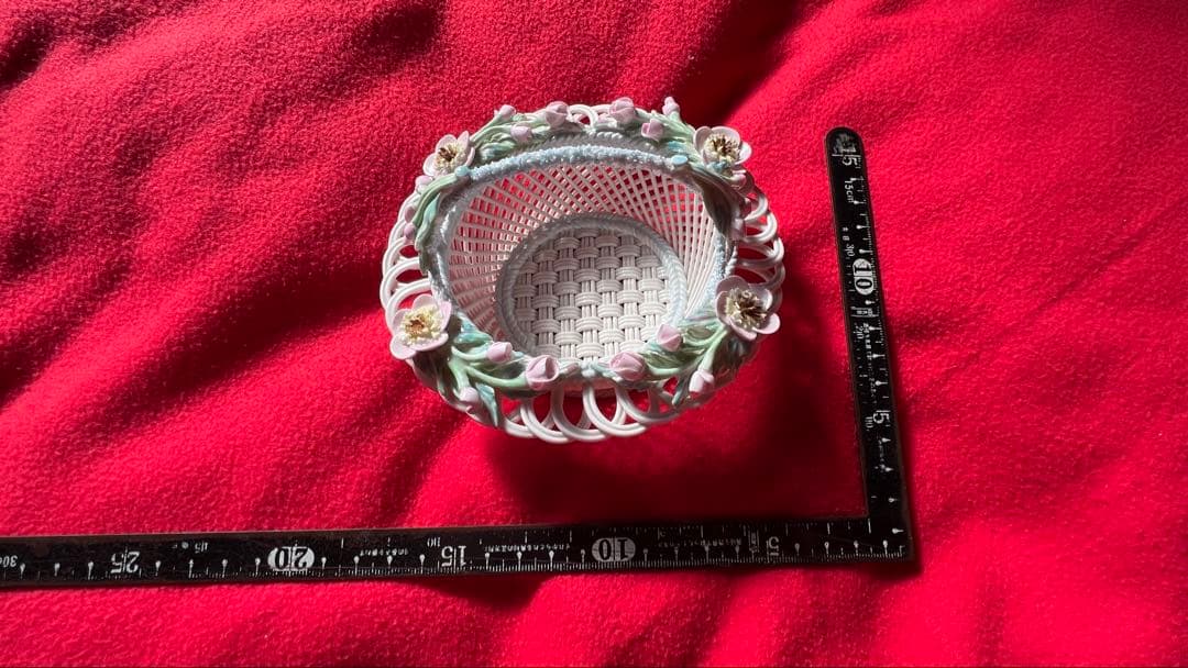☆新品☆陶器　飾り物　アイリッシュ・ドレスデン風