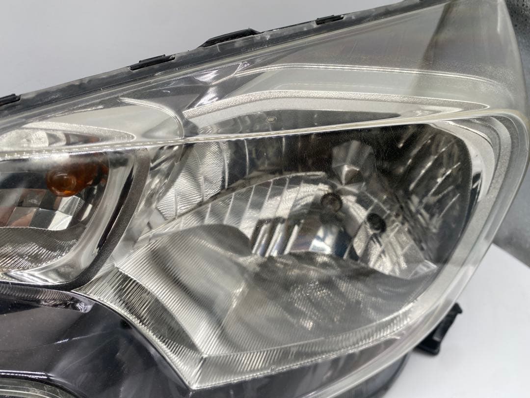トヨタ ラクティス NCP120系 純正HIDヘッドライト左右