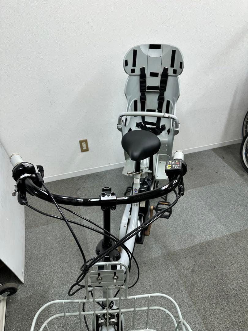 人気な車種　ブリヂストンビッケ2 電動アシスト自転車　子供乗せシート付き　買い得